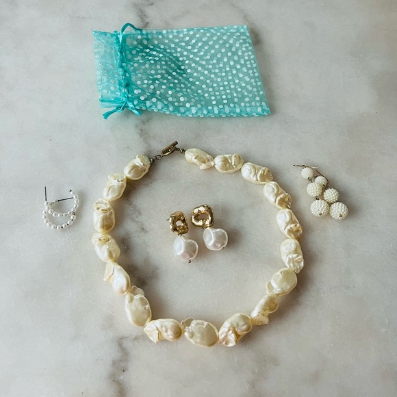 H&M Francesca’s Irregular faux pearls balls and hoop earrings & necklace LOT - Picture 7 of 17